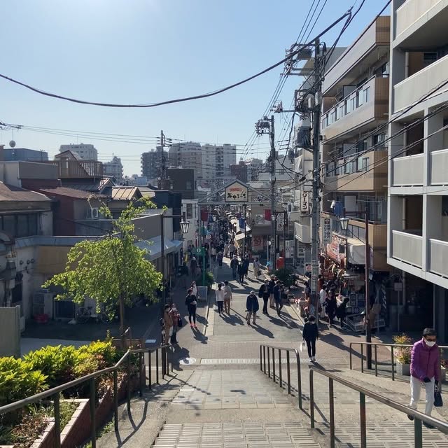 akb