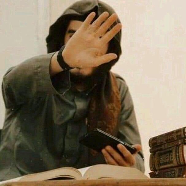 huzaifa7ellymaan