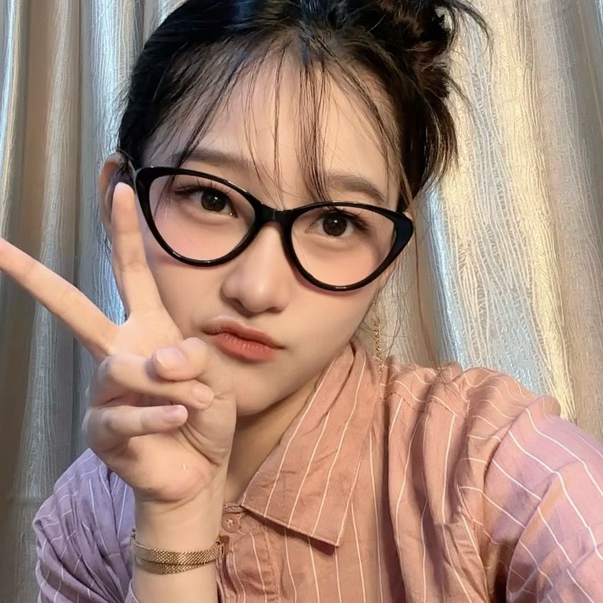 itszlynlyn